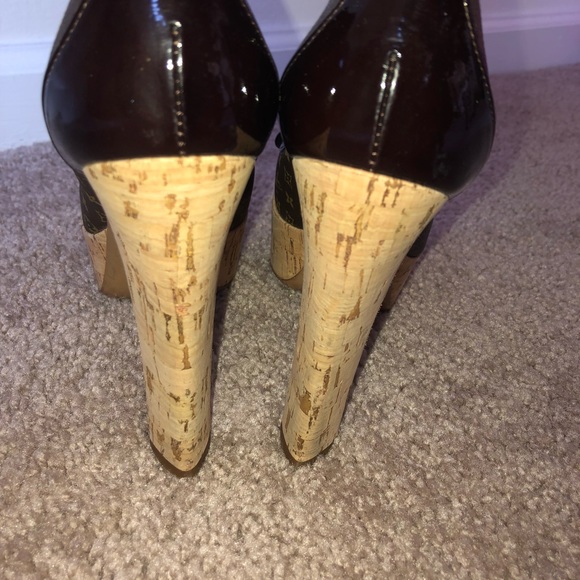 Authentic 💯 Louis Vuitton Rivolli cork pumps - Picture 8 of 8